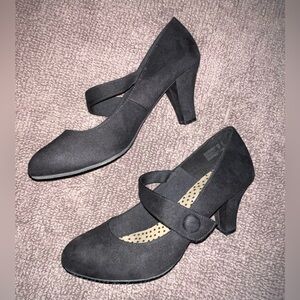 American Eagle Mary Jane Heels